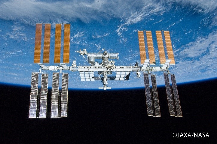 国際宇宙ステーション(ISS)